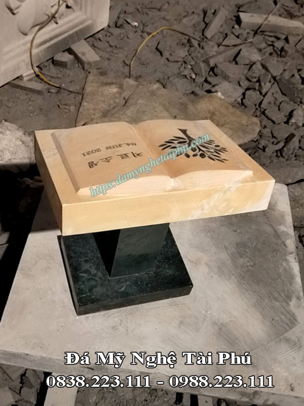Bia sách đá lưu niệm, lắp đặt quyển sách đá vàng lưu niệm cho Công ty TNHH Cresyn Hà Nội tại Yên phong bắc ninh